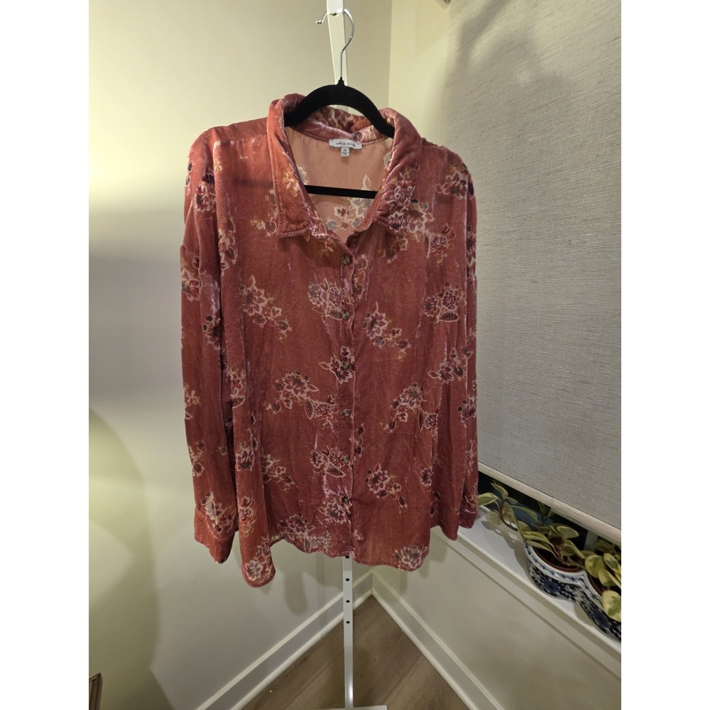 White Birch Floral Burnout Pink/Coral Velvet Long Sleeve Buttun Up Blouse 2X
